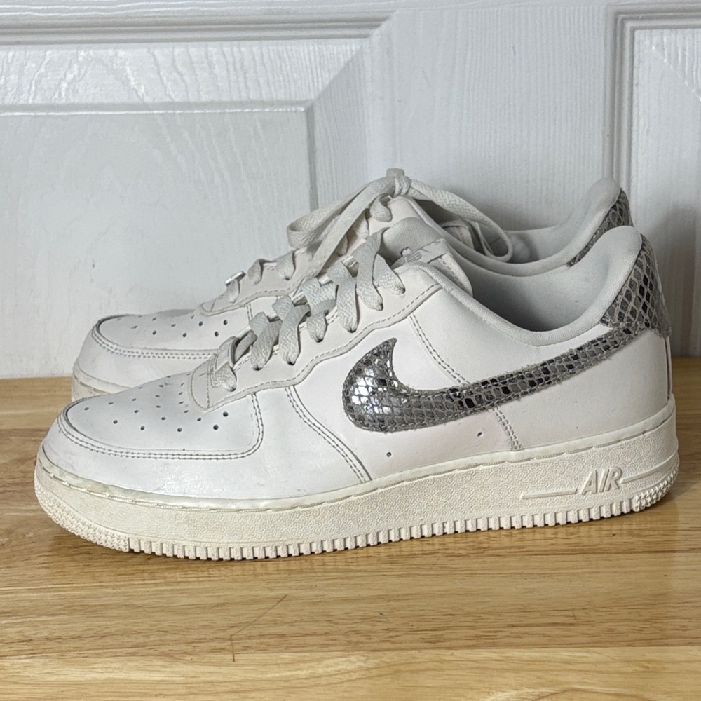 Air Force 1 `07 Snakeskin Phantom Iron Ore by Nike Size 8.5 women’s. DD8959-002